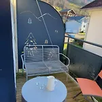 Spacieux Duplex Avec Terrasse Tres Apprecie Des Voyageurs Au Coeur De - De 2 A 8 Personnes Διαμέρισμα *
