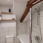 Spacieux Duplex Avec Terrasse Tres Apprecie Des Voyageurs Au Coeur De - De 2 A 8 Personnes