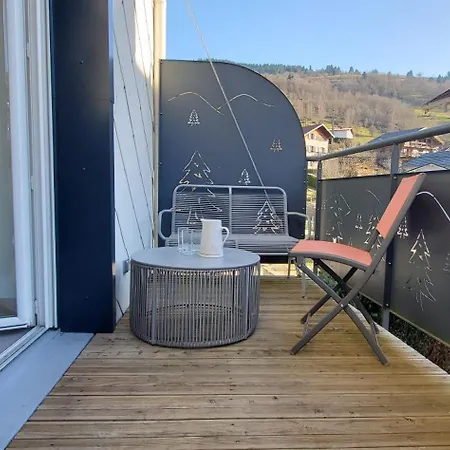 Spacieux Duplex Avec Terrasse Tres Apprecie Des Voyageurs Au Coeur De - De 2 A 8 Personnes La Bresse