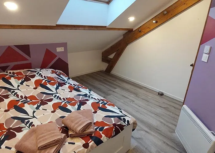 Spacieux Duplex Avec Terrasse Tres Apprecie Des Voyageurs Au Coeur De - De 2 A 8 Personnes *